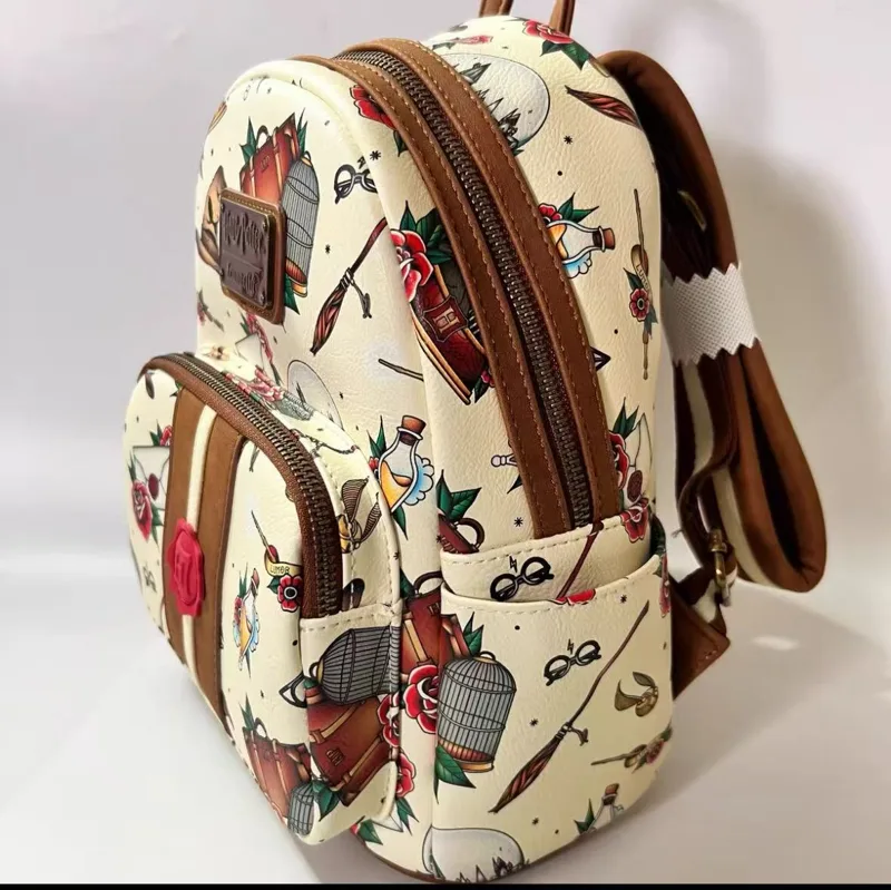 Women Bags Collection - Uroczy plecak Loungefly z podwójnymi paskami,