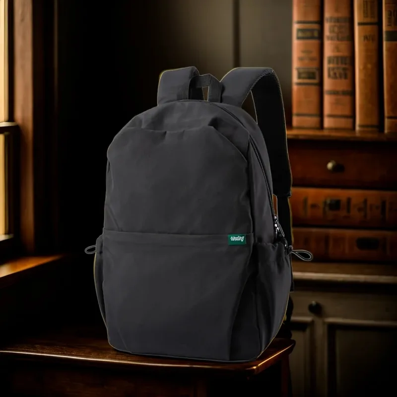 Women'S Best Bags For Travel - Lekki, prosty plecak szkolny dla kobiet