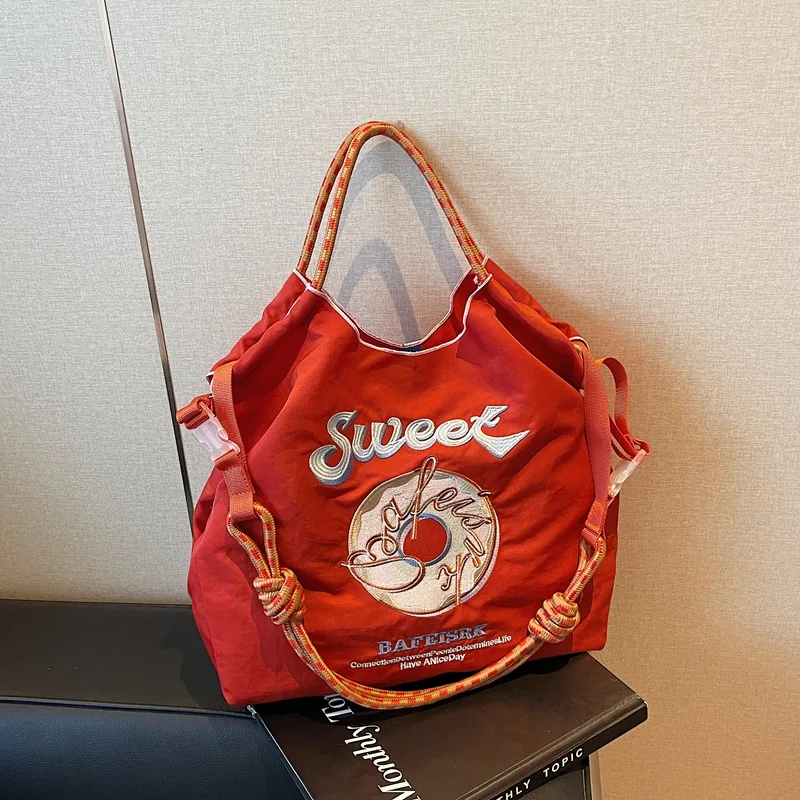 Women Bags Sale - 2025 Wiosna Gorąca wyprzedaż Wykwintne haftowane
