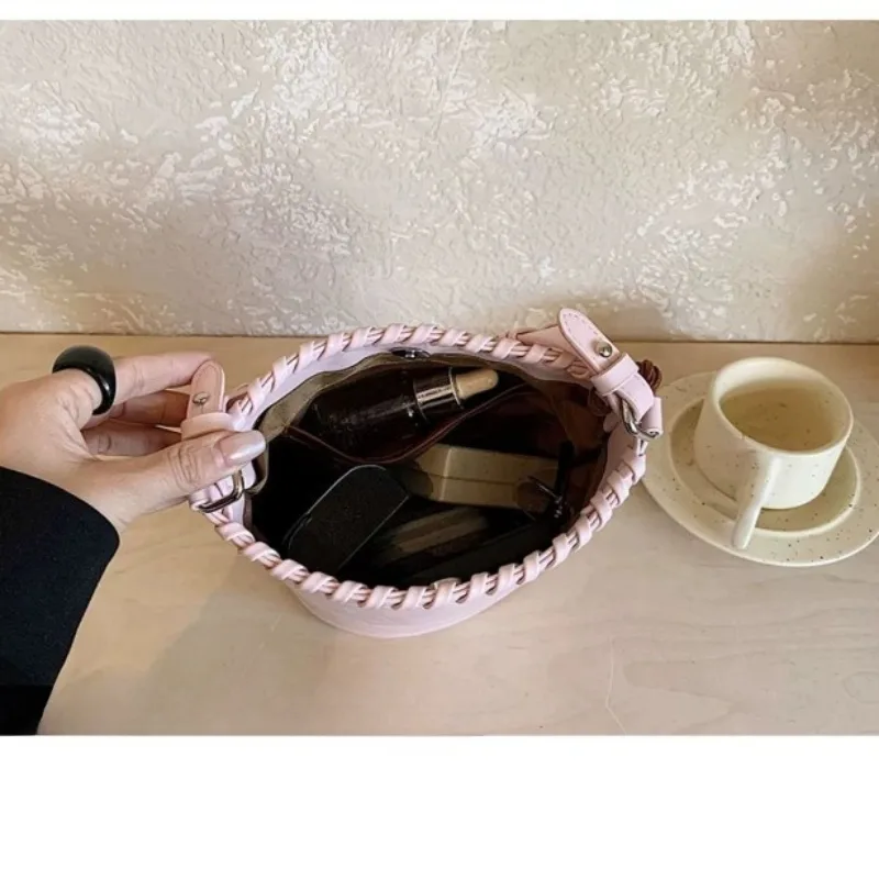 Popularna torebka typu bucket  – Women'S Bags New Look recenzja i cena