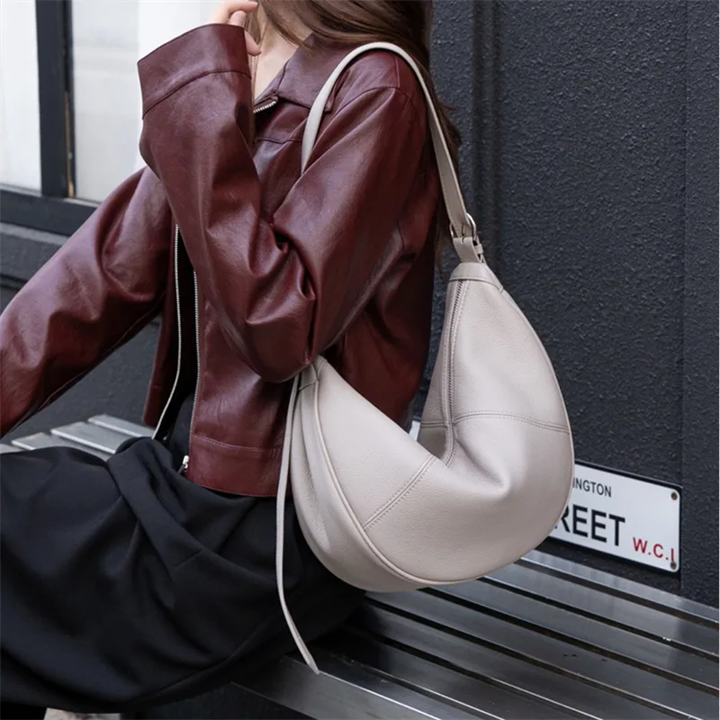 BURMINSA Miękka Torba Hobo w K – Half Moon Crescent recenzja i cena