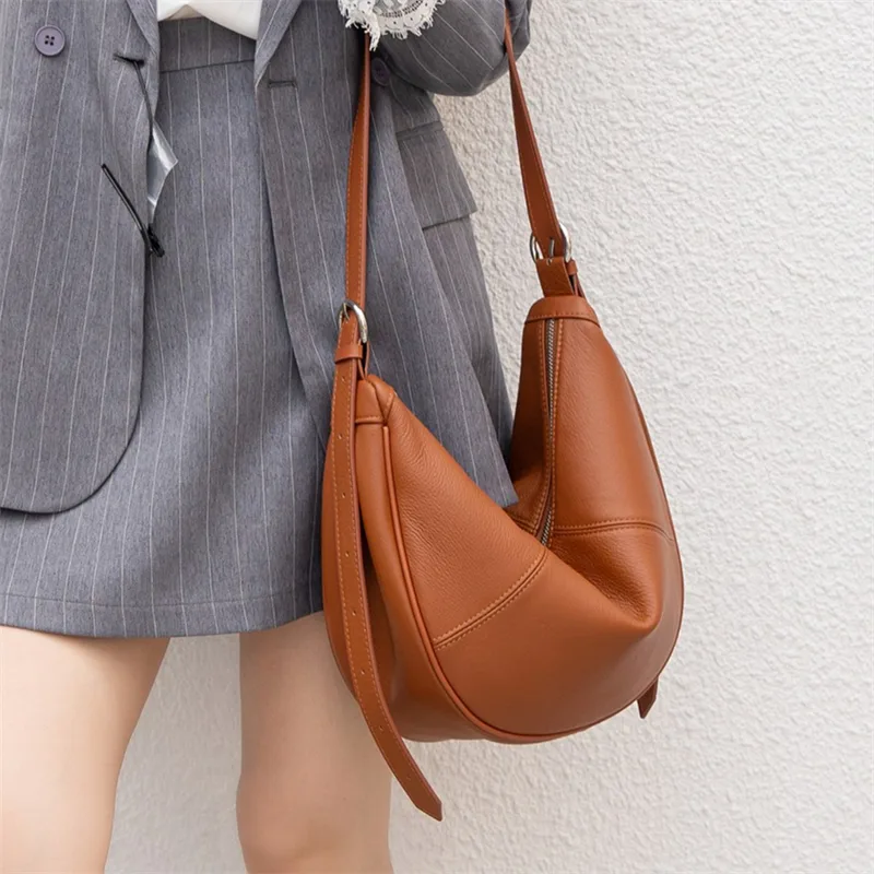 BURMINSA Miękka Torba Hobo w K – Half Moon Crescent recenzja i cena